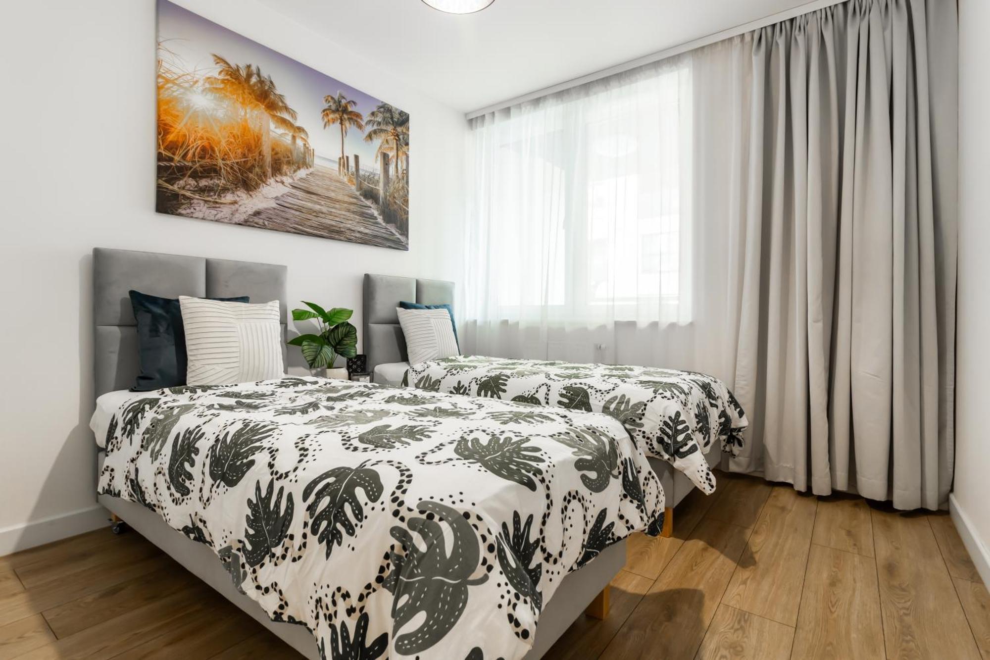 Apartament Near Sky Tower Free Parking For 2 Cars 브로츠와프 외부 사진